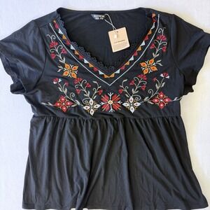 Bloomchic Black Embroidered Floral Babydoll Top V-Neck Lace Trim NWT Plus 14-16